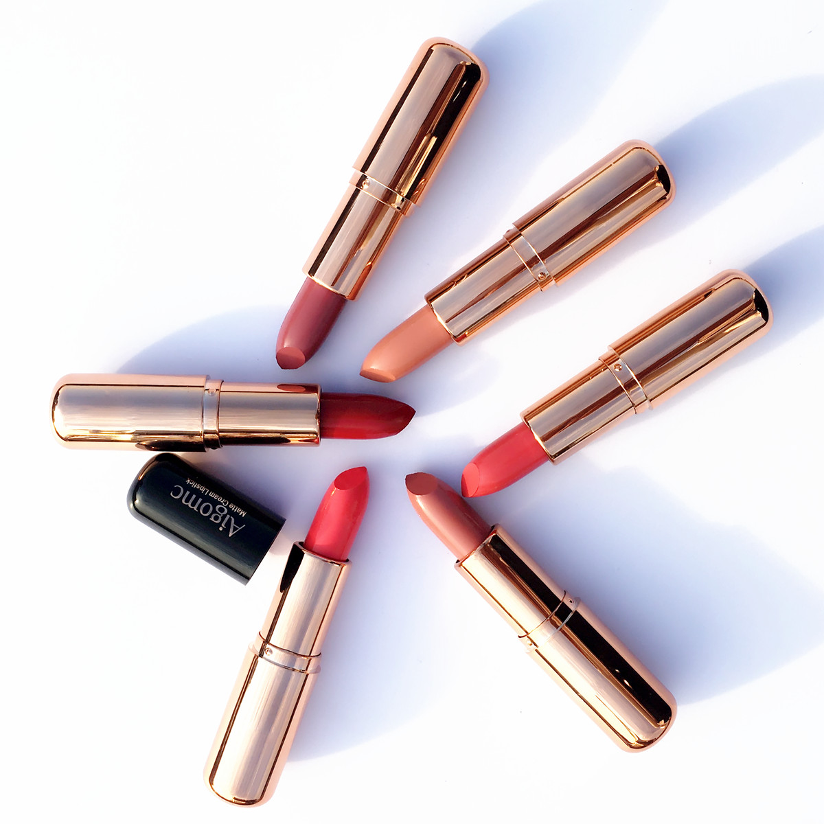 Cheap Bulk Products Fashion Color Lipsticks Makeup Lipstick Free Shipping Lip Sticks