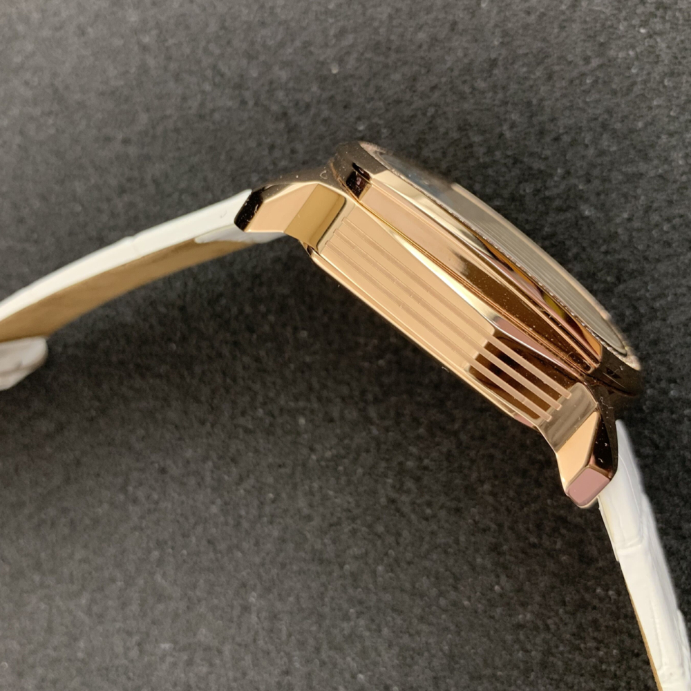 顶级豪华新设计的珍珠贝壳