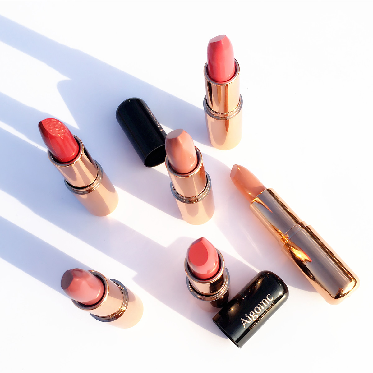 Cheap Bulk Products Fashion Color Lipsticks Makeup Lipstick Free Shipping Lip Sticks