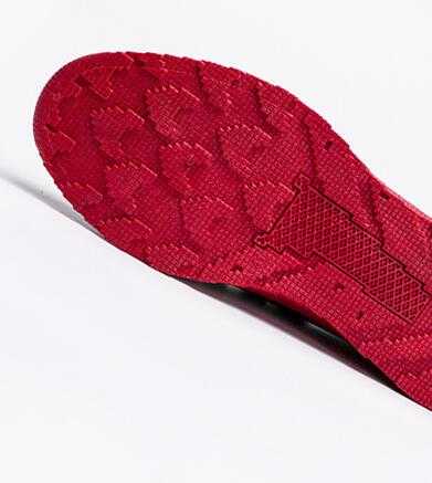 Fashion, low price and high quality Middle Eastern men's sports shoes