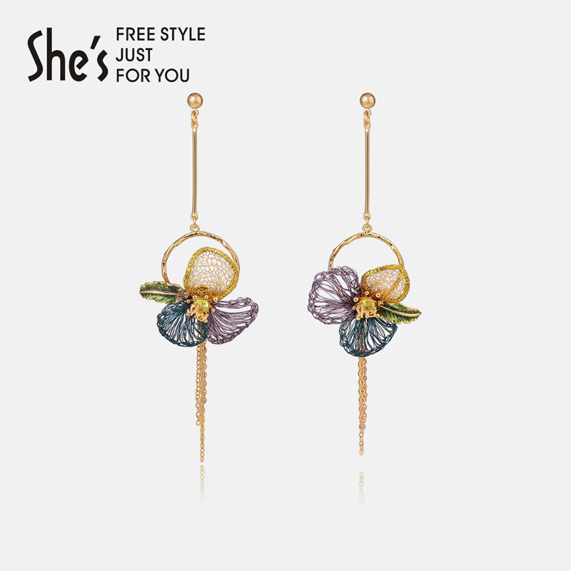 Jewelry language Alice original handmade silk contrast flower tassel earrings