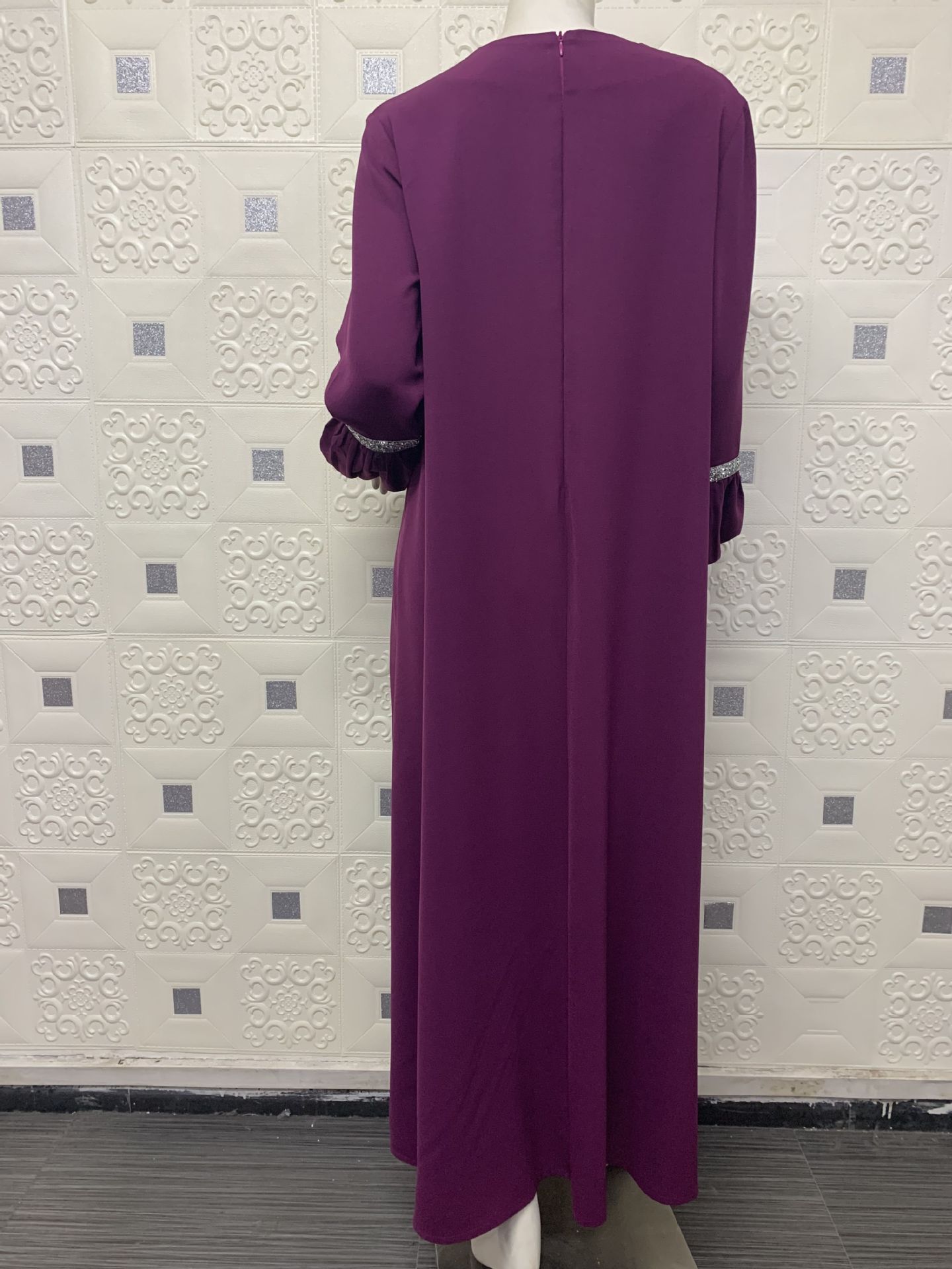 Ramadan fever in the Middle East buries an Arab lady's robe
