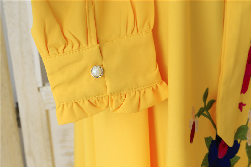 Arabian dubai tourism ladies embroidered robes