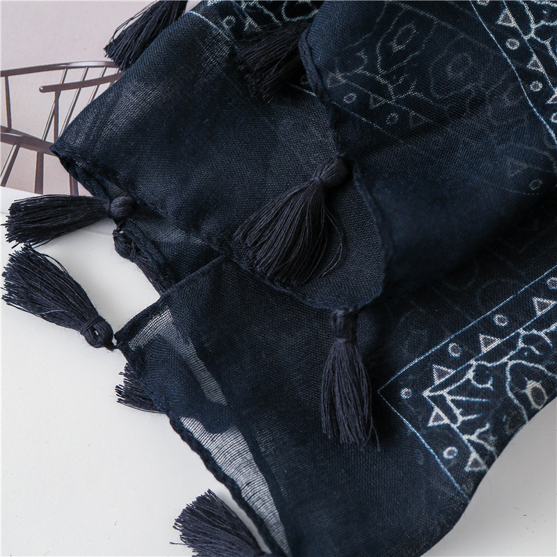New Arabic lady's headscarf in maple leaf print