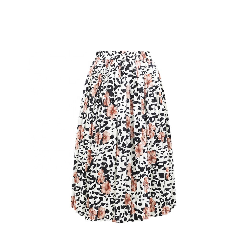 Large sizes are popular in the medium and long summer African women's skirts