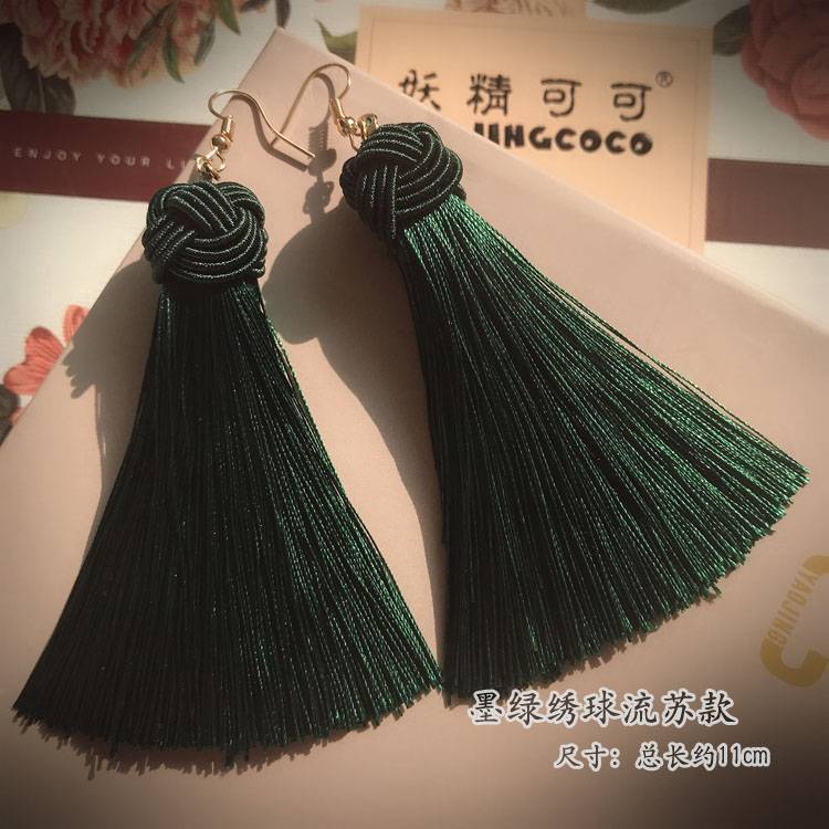 Bridal red New Year is a celebration of Chinese wedding vintage tassel earrings