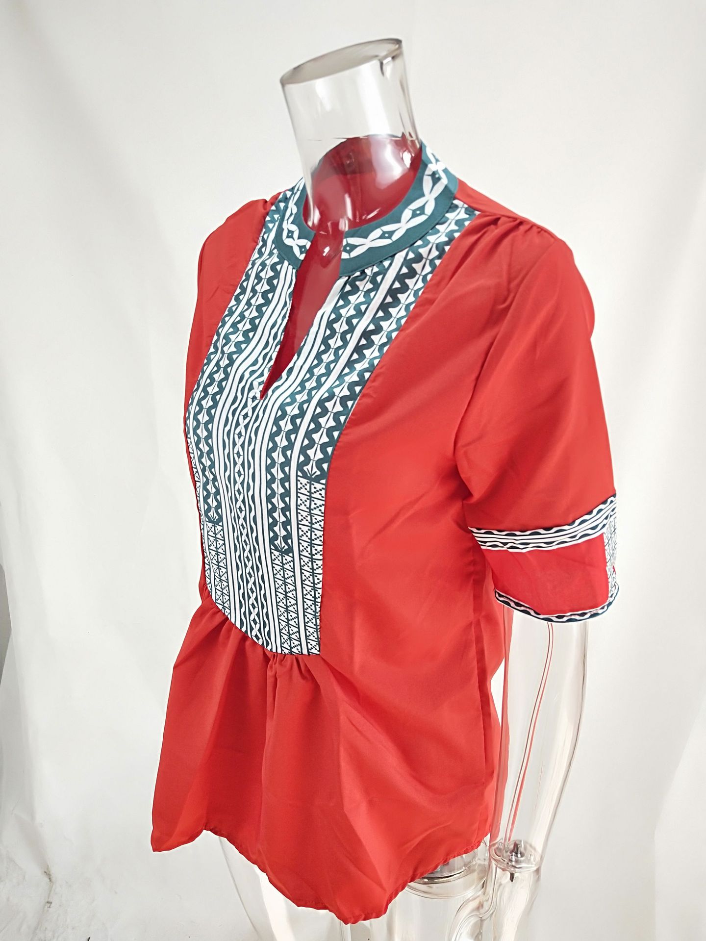 Ethnic stripe V-neck loose African lady's shirt