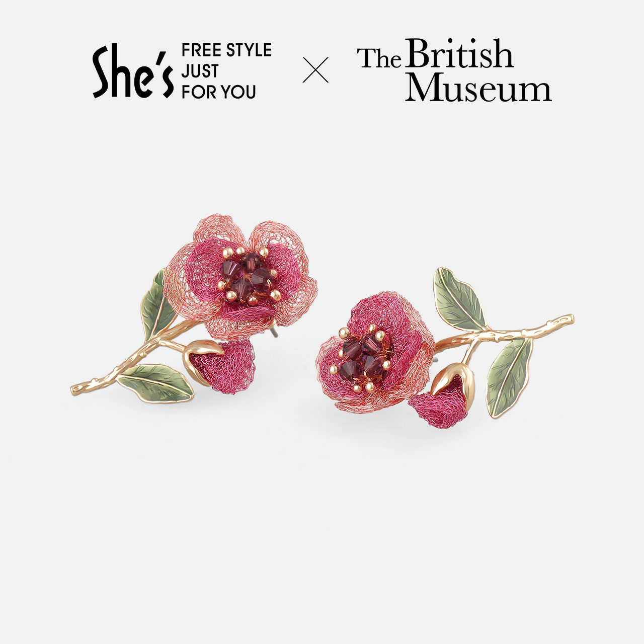 Accessories The British Museum only love series camellia earrings