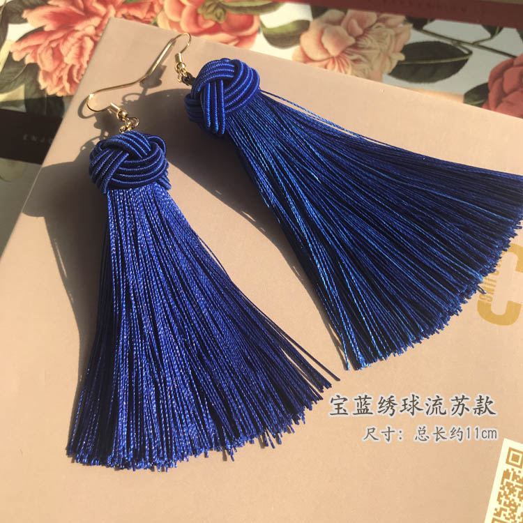 Bridal red New Year is a celebration of Chinese wedding vintage tassel earrings