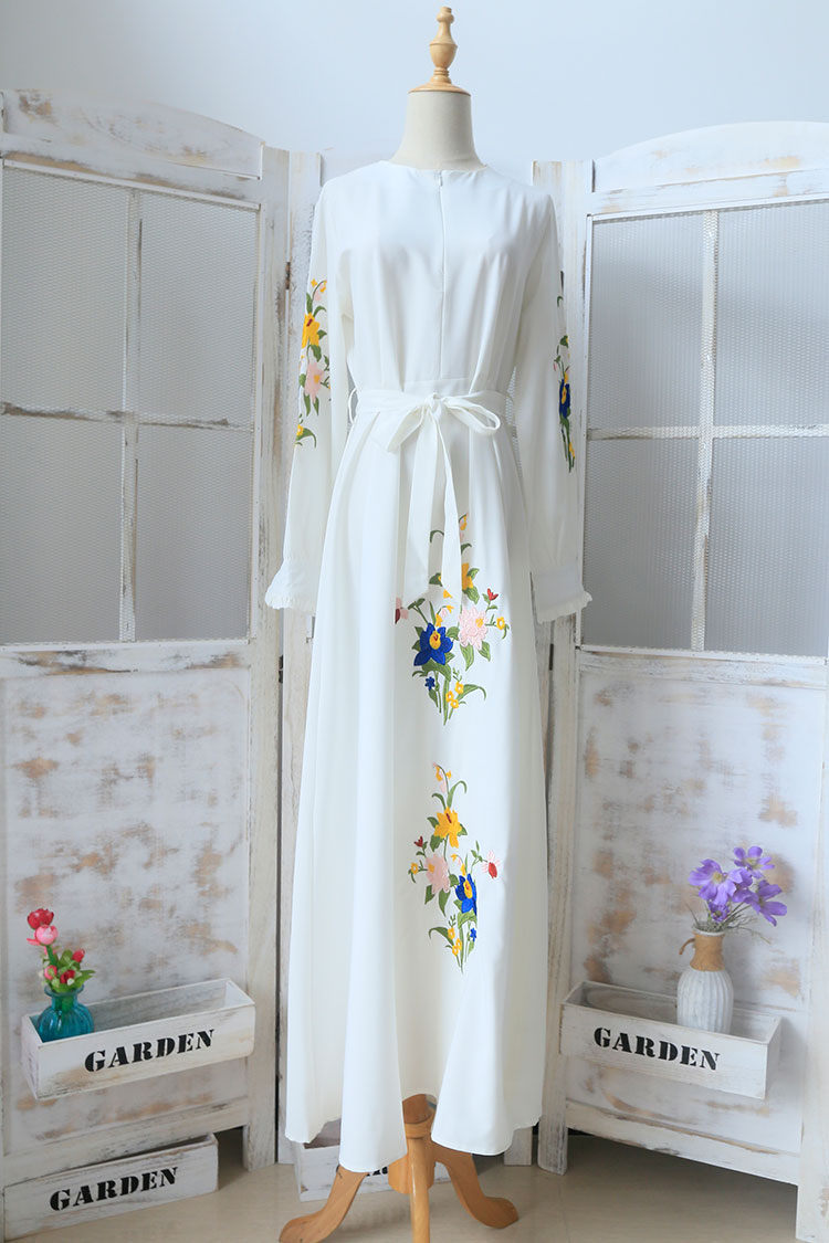 Arabian dubai tourism ladies embroidered robes