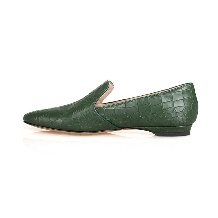 Embossed crocodile leather classic Middle East Lady's leather shoes