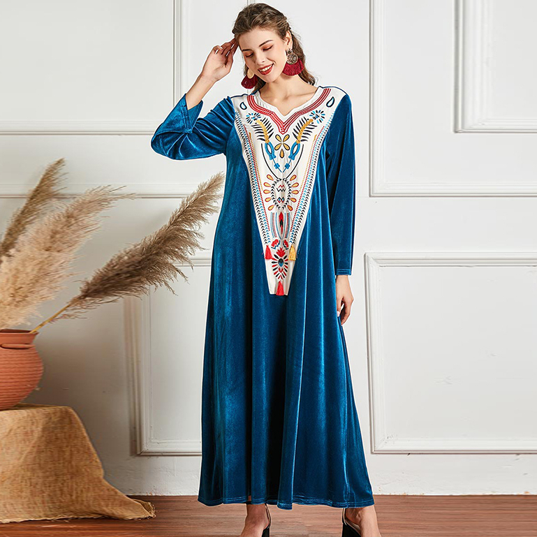 Arab Xinjiang ethnic wind sand special Middle East New Fashion autumn and winter golden velvet robe dress abaya