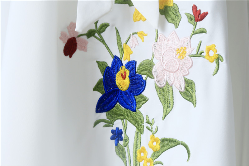 Arabian dubai tourism ladies embroidered robes