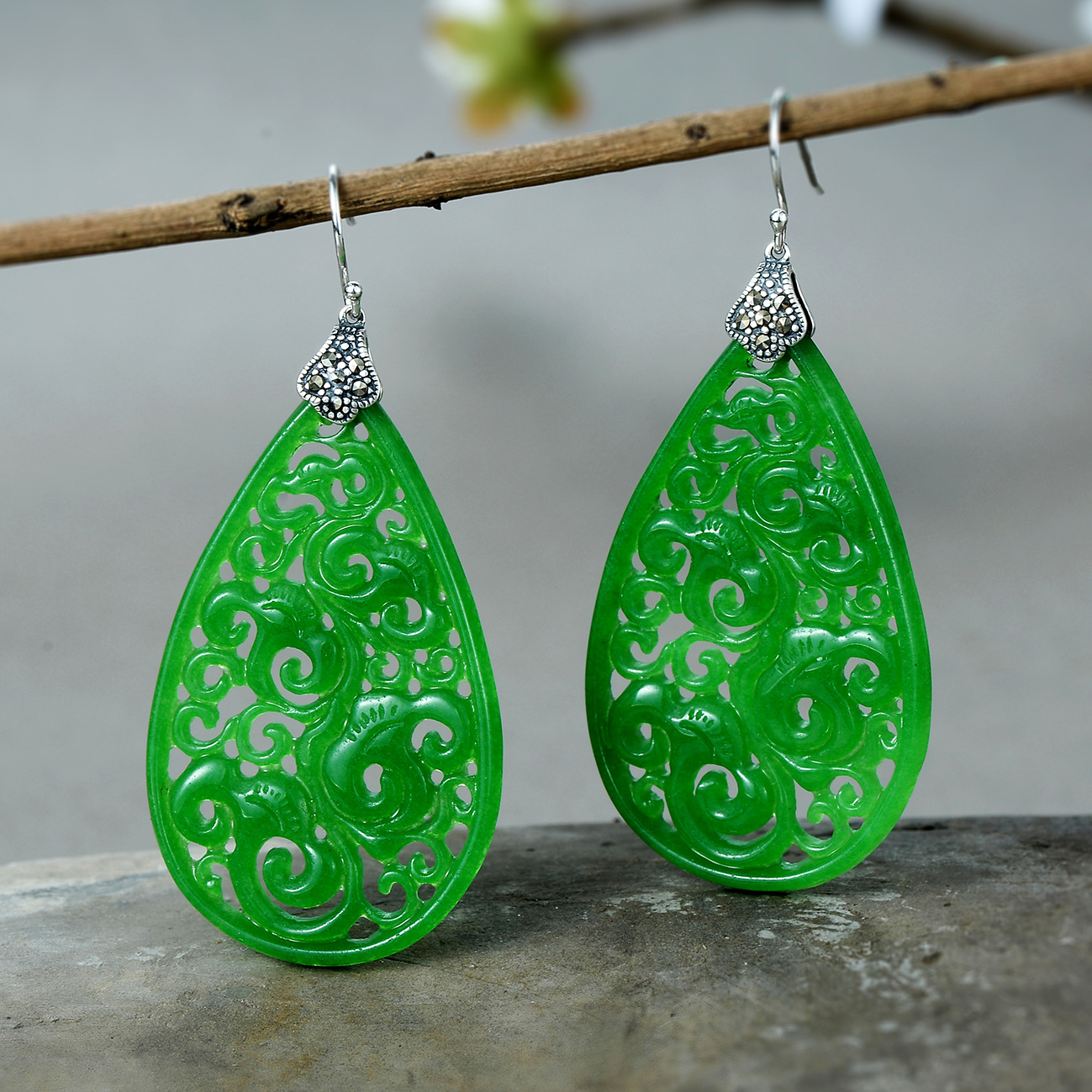 Chinese wind ms carved jade earrings