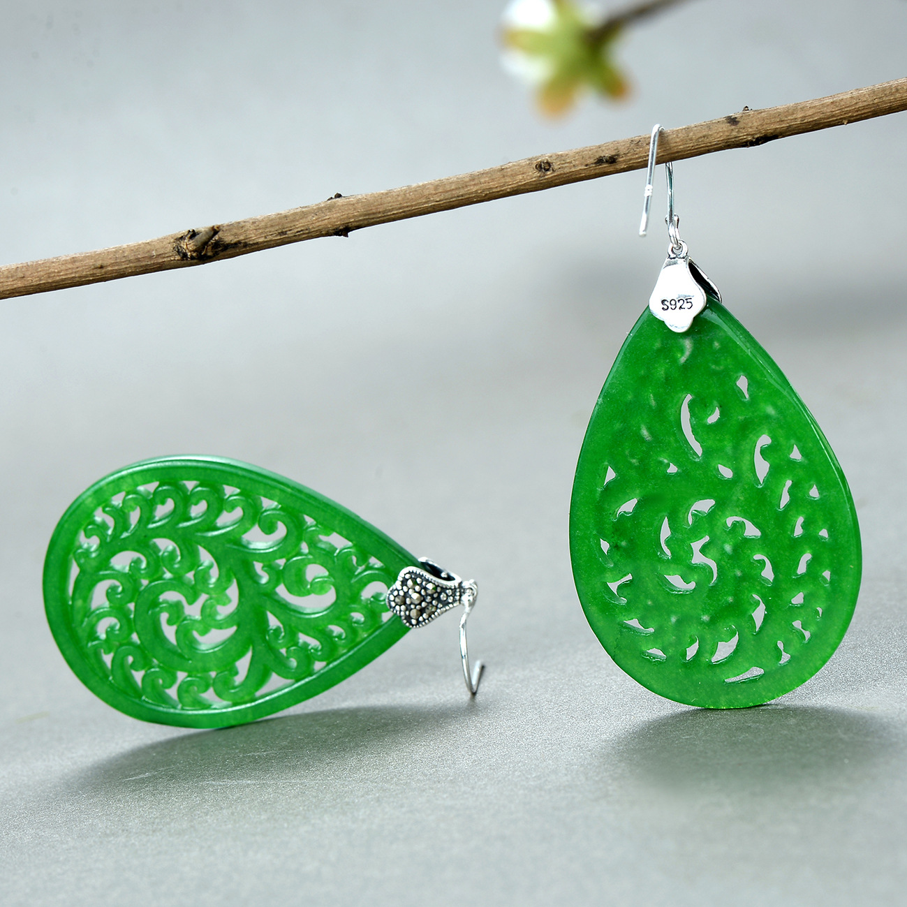 Chinese wind ms carved jade earrings