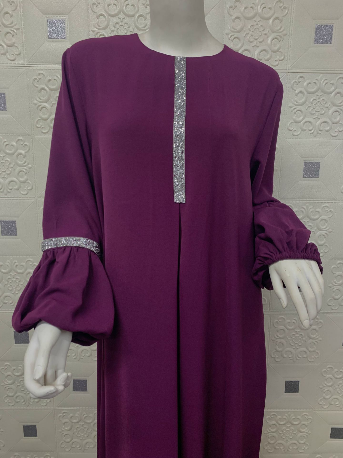 Ramadan fever in the Middle East buries an Arab lady's robe