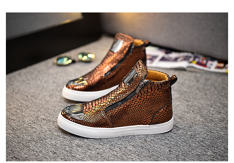 Stylish looking new design for Middle Eastern men's boots