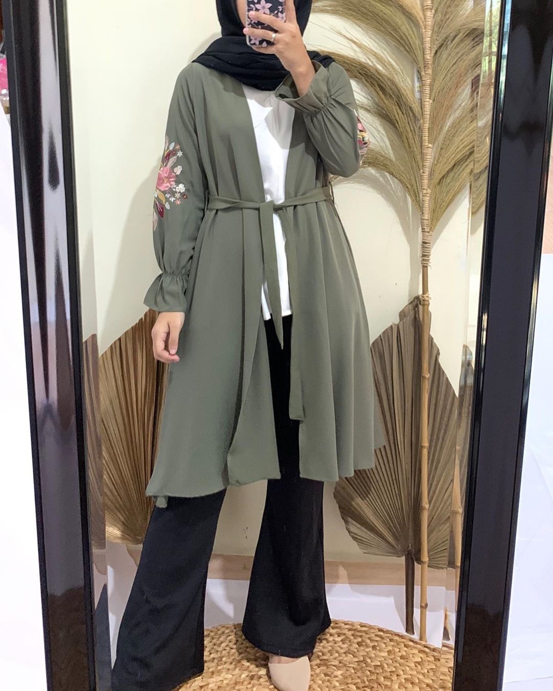 Arab fashion autumn conservative women's clothing spot fake two embroidered robes