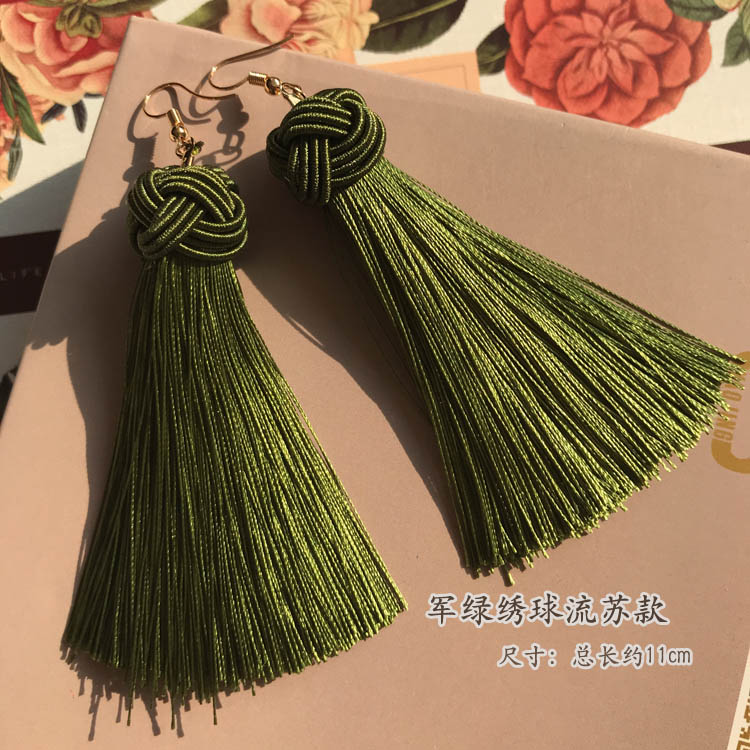 Bridal red New Year is a celebration of Chinese wedding vintage tassel earrings