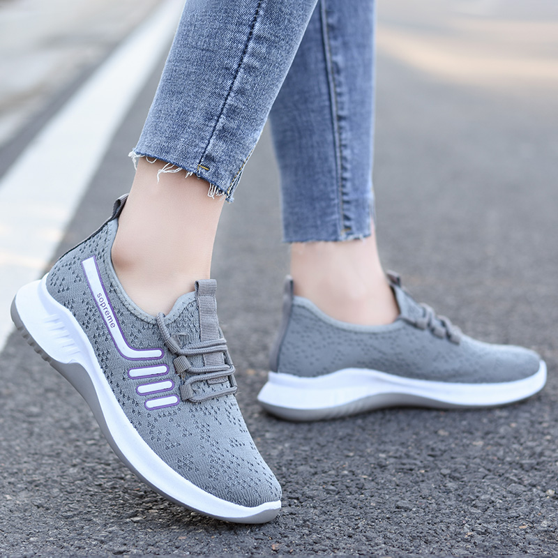 Non-slip soft knitting breathable Middle East Lady's sports shoes