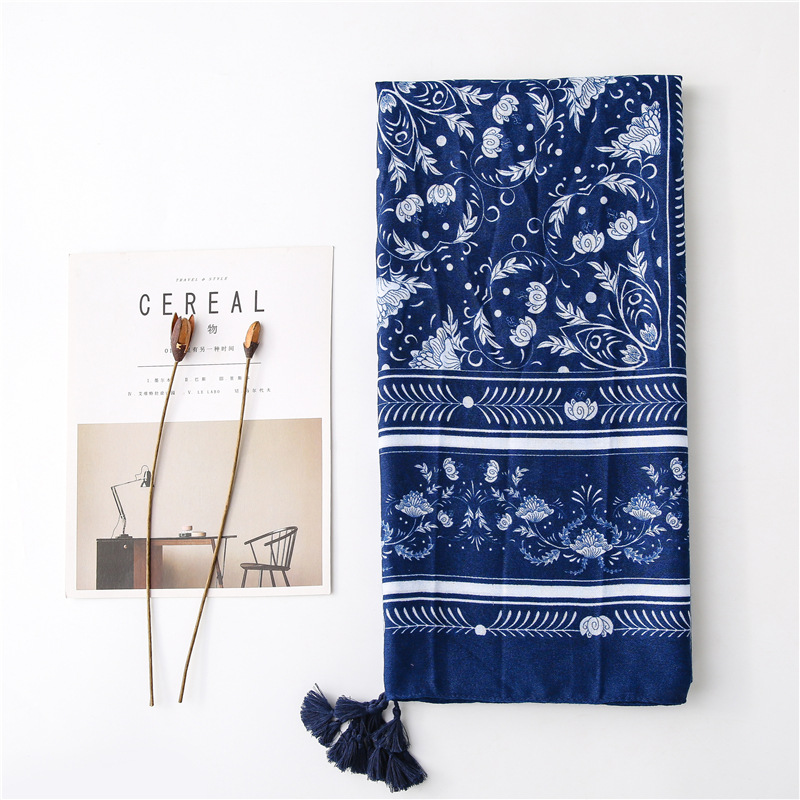 Muslim long cotton printed Arabic headscarf