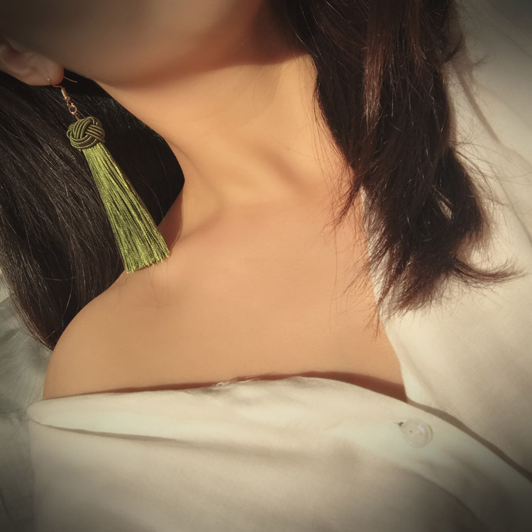 Bridal red New Year is a celebration of Chinese wedding vintage tassel earrings