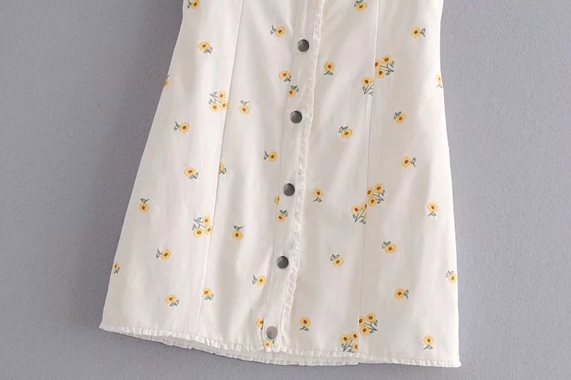 European and American summer new floral small Daisy embroidery aural edge condole belt skirt
