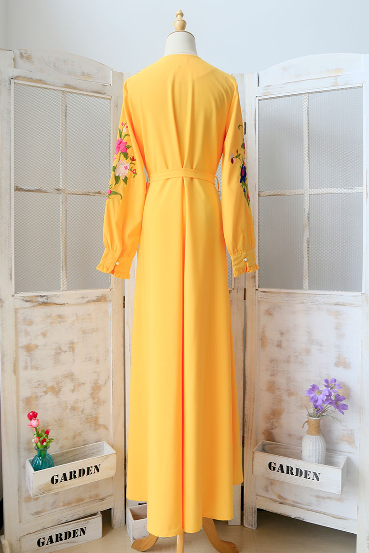 Arabian dubai tourism ladies embroidered robes