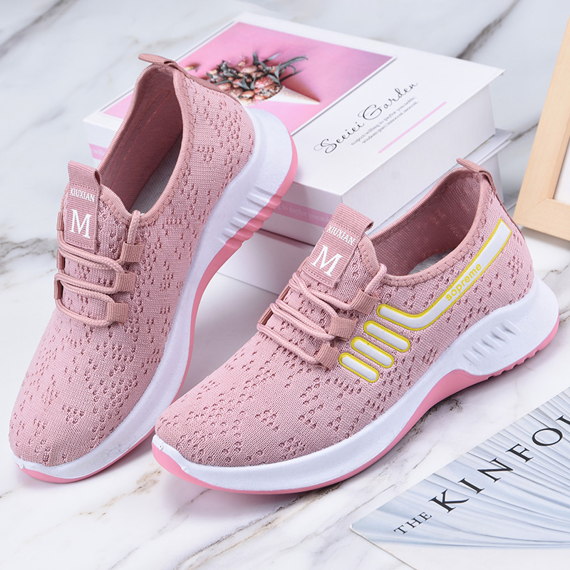 Non-slip soft knitting breathable Middle East Lady's sports shoes
