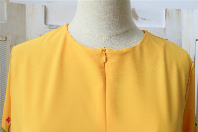 Arabian dubai tourism ladies embroidered robes