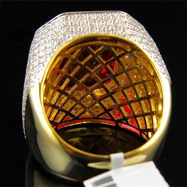 Men's Ring R