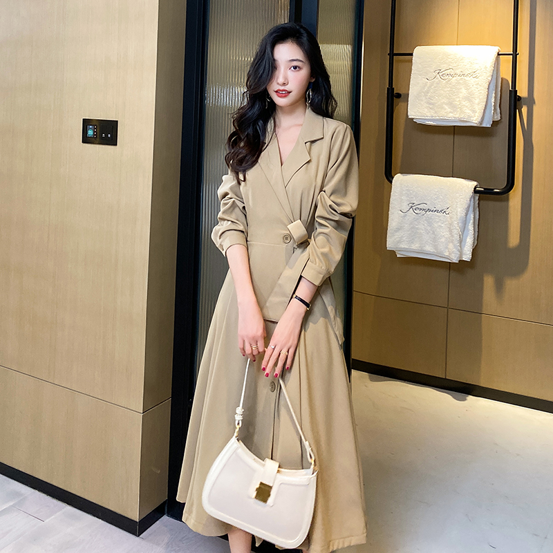 长袖休闲女士秋季连衣裙