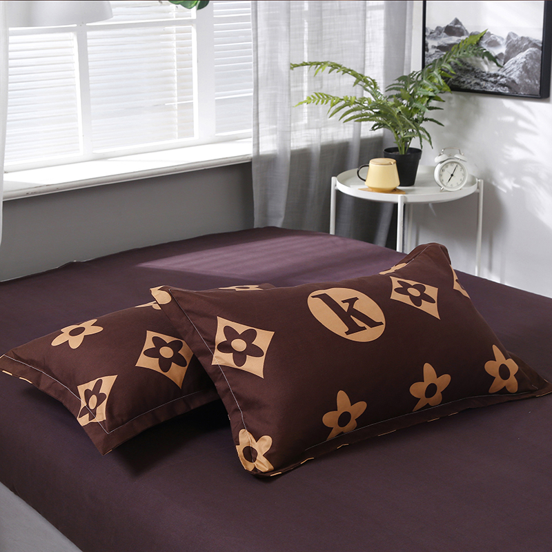Amazon is selling a luxury 100% polyester microfiber African print bedding set