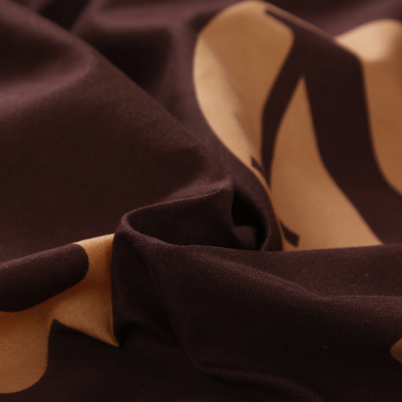 Amazon is selling a luxury 100% polyester microfiber African print bedding set