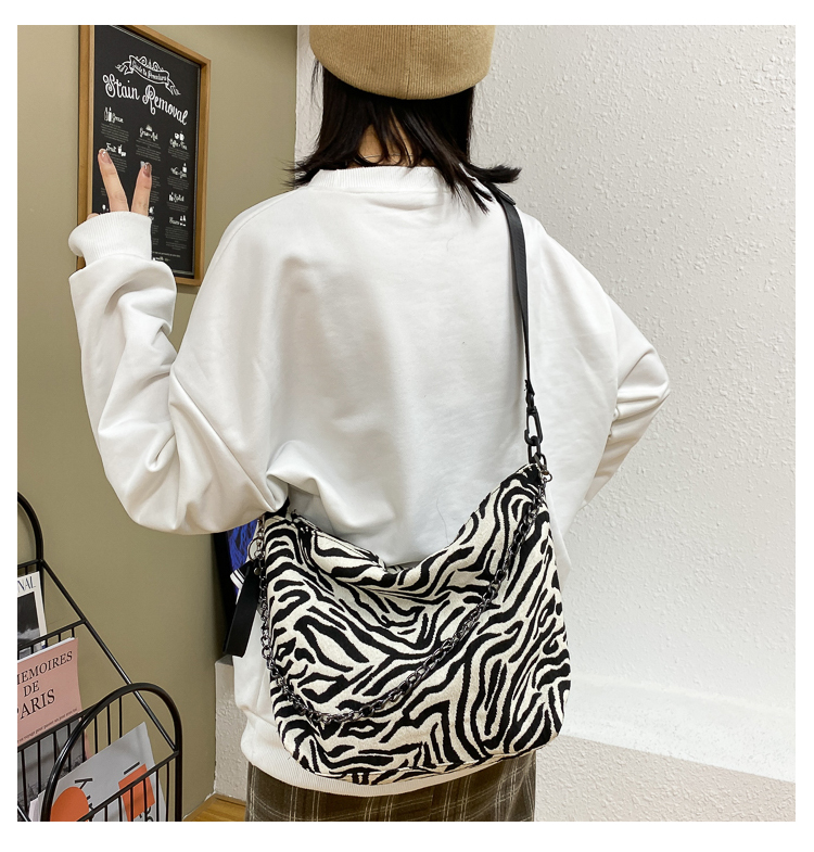 New stylish web celebrity large capacity zebra print tote bag for ladies