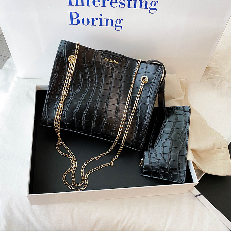 2020 fashion crocodile-pattern retro summer texture popular lady slung small square bag