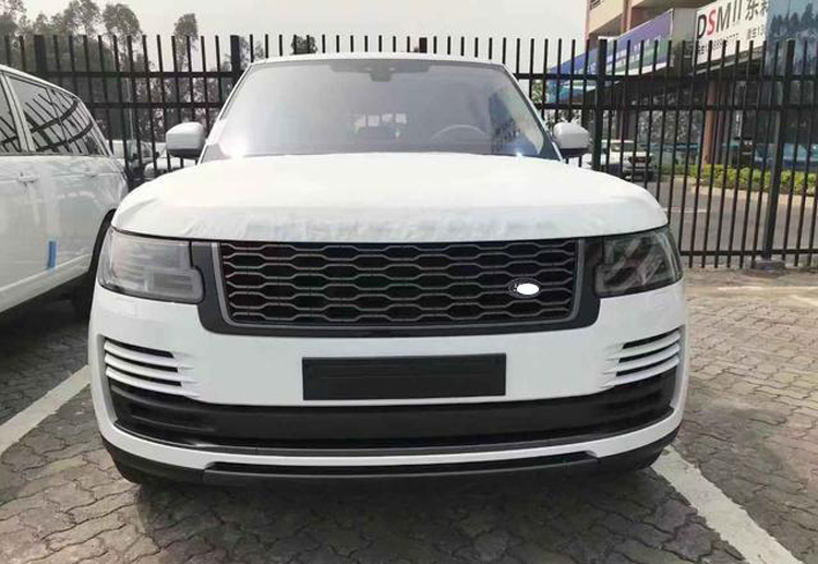 Fits to the Range Rover VOGUE 2018-2020 L405 OE latest model body parts grille