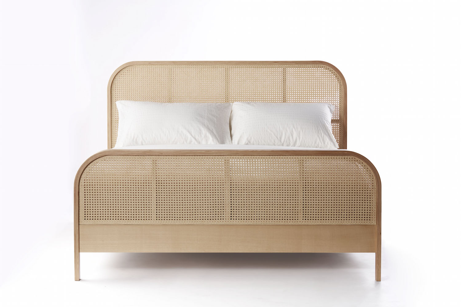 Thailand furniture oversize natural rattan makes bed