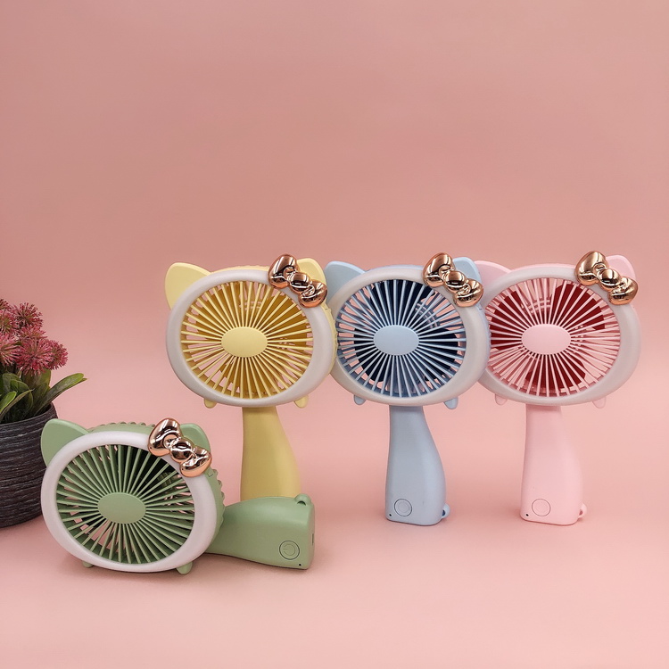 Kitty travel round the beauty of portable charging small fan