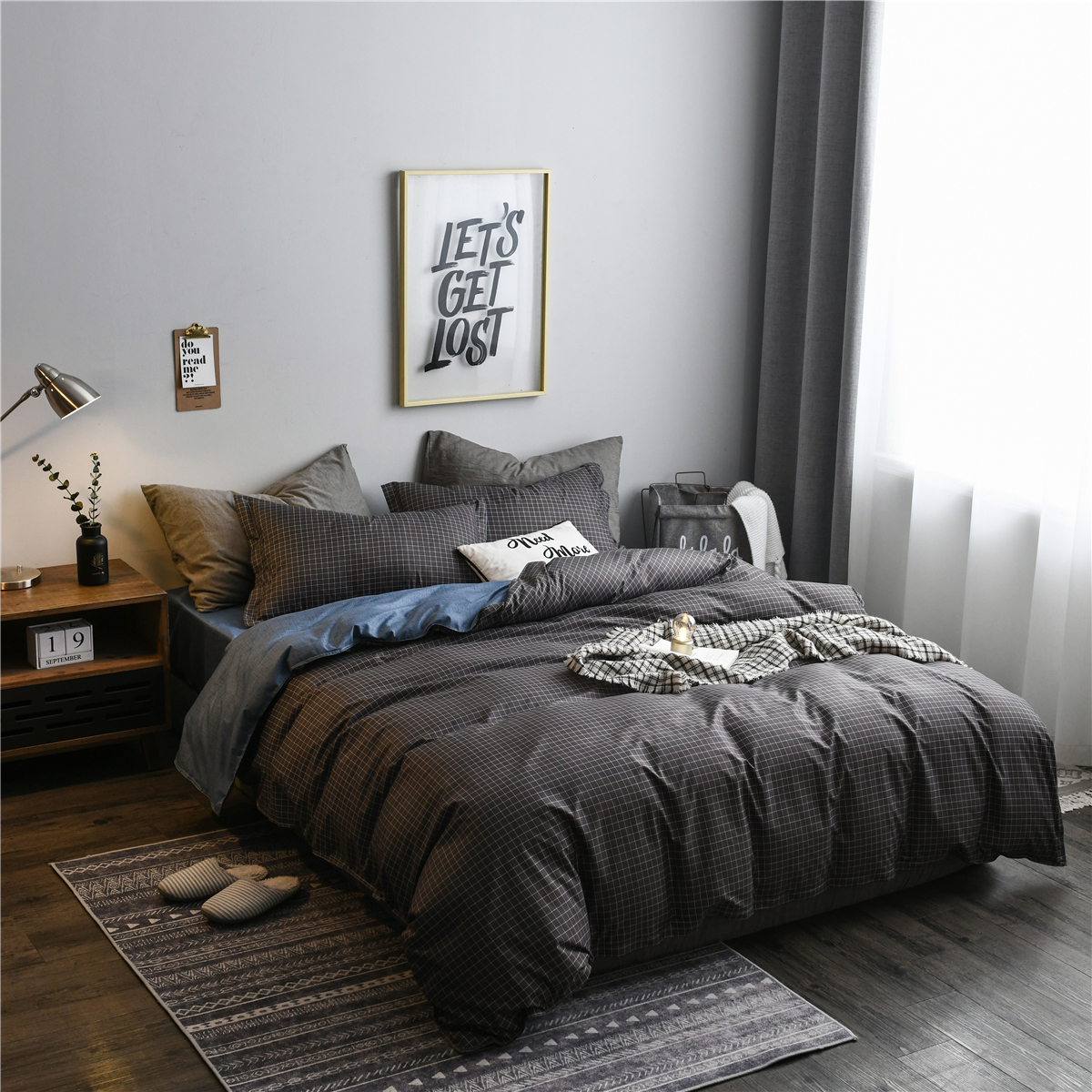 Fashionably printed polyester microfiber bedding set