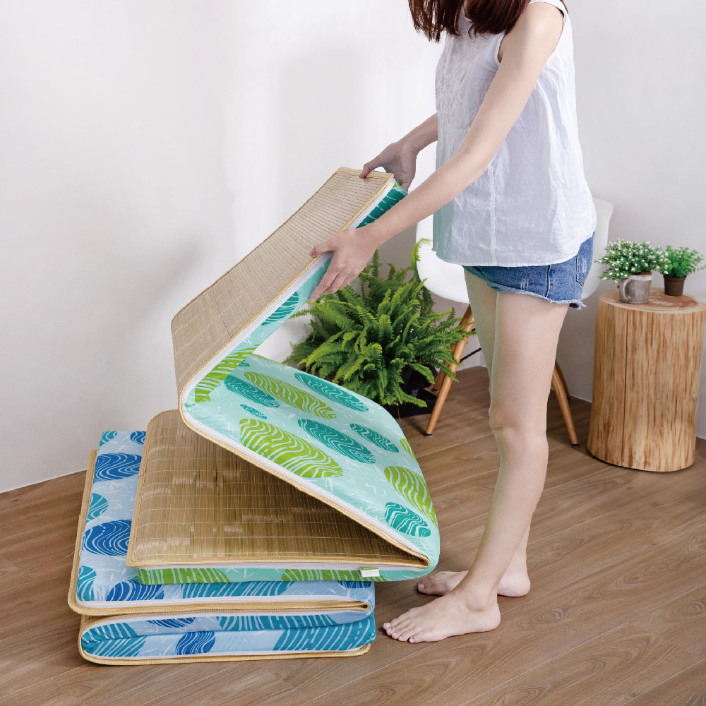 Summer folding bamboo mat