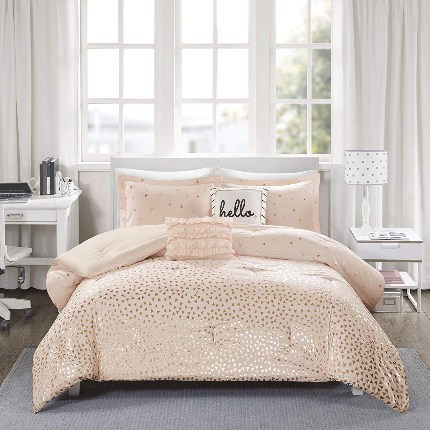 Newly designed triangle metal printed ultra-soft hypoallergenic 4 piece bedding set
