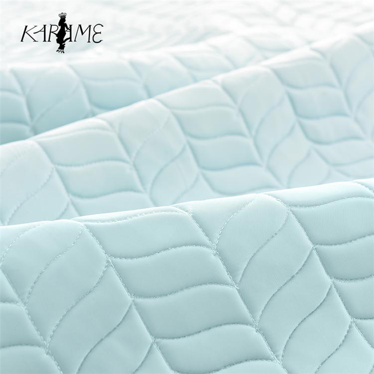 Hot selling ice silk latex summer sleeping mat