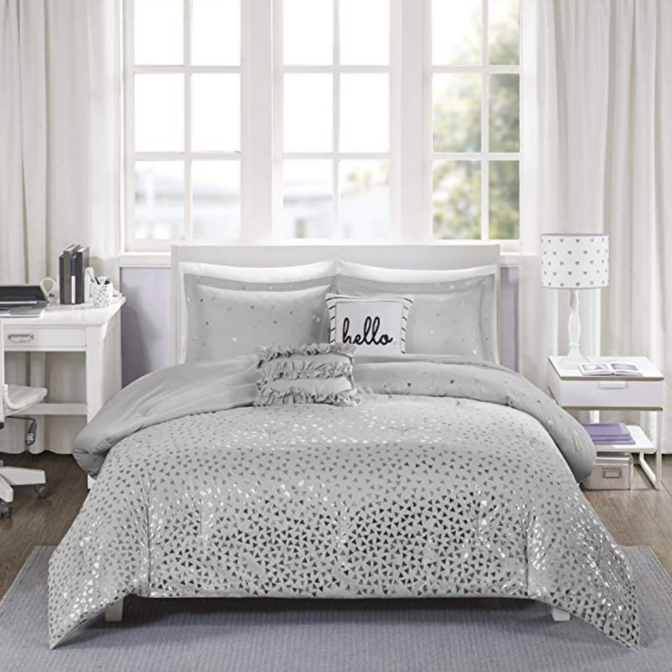 Newly designed triangle metal printed ultra-soft hypoallergenic 4 piece bedding set
