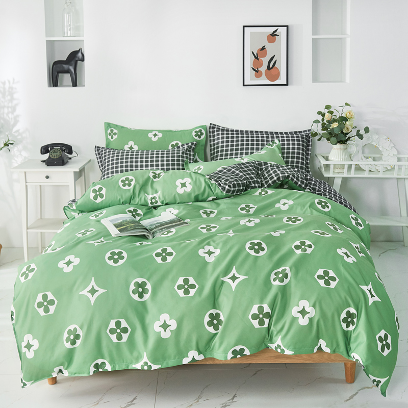 Fashionably printed polyester microfiber bedding set