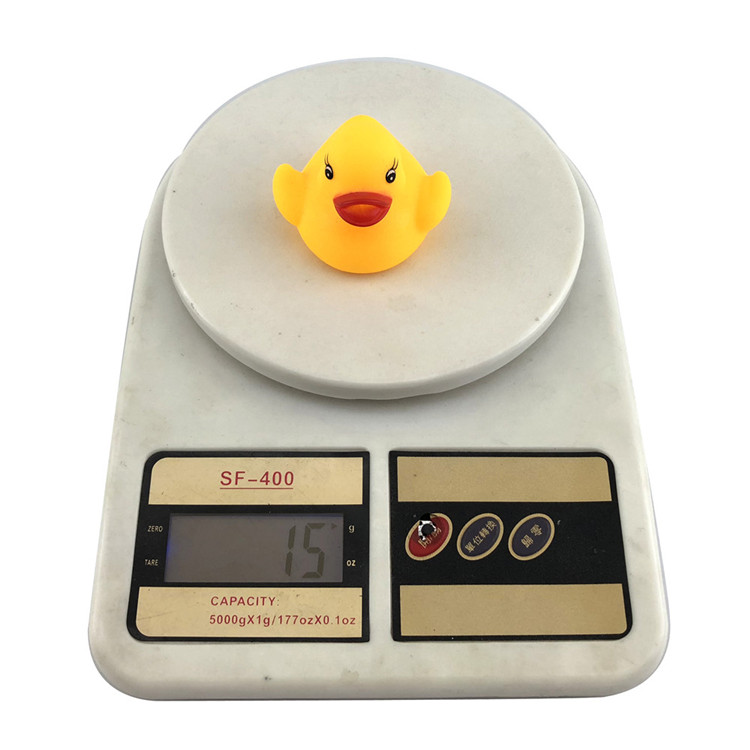 6*6*5CM yellow sound floating rubber bath toy duck