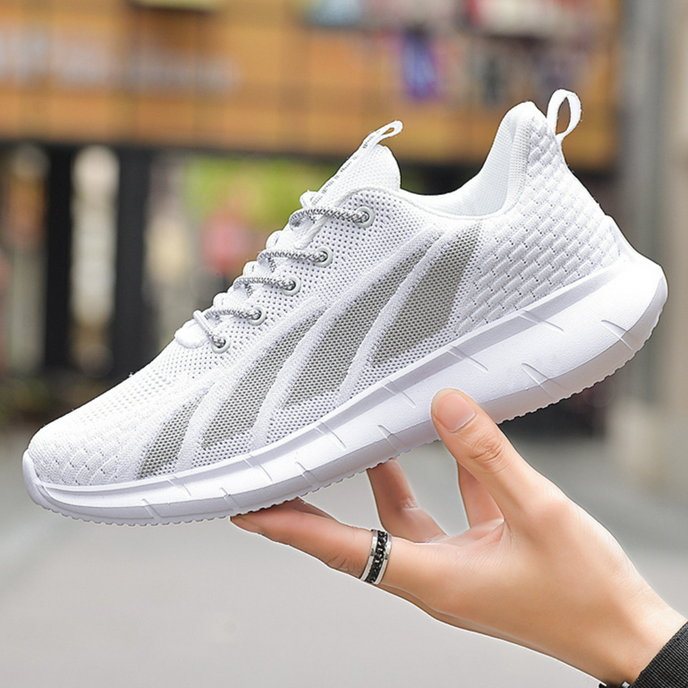 New mesh comfortable thick bottom low top lace up sports and leisure shoes in autumn