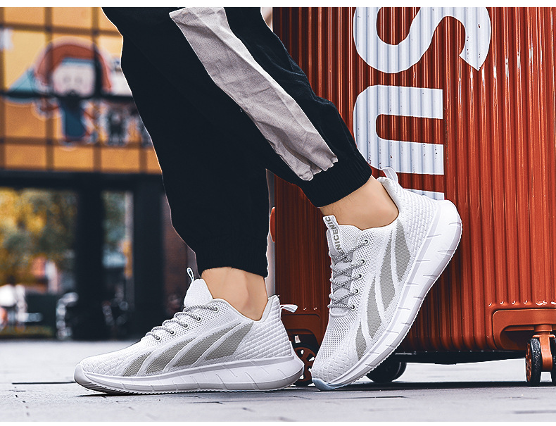 New mesh comfortable thick bottom low top lace up sports and leisure shoes in autumn
