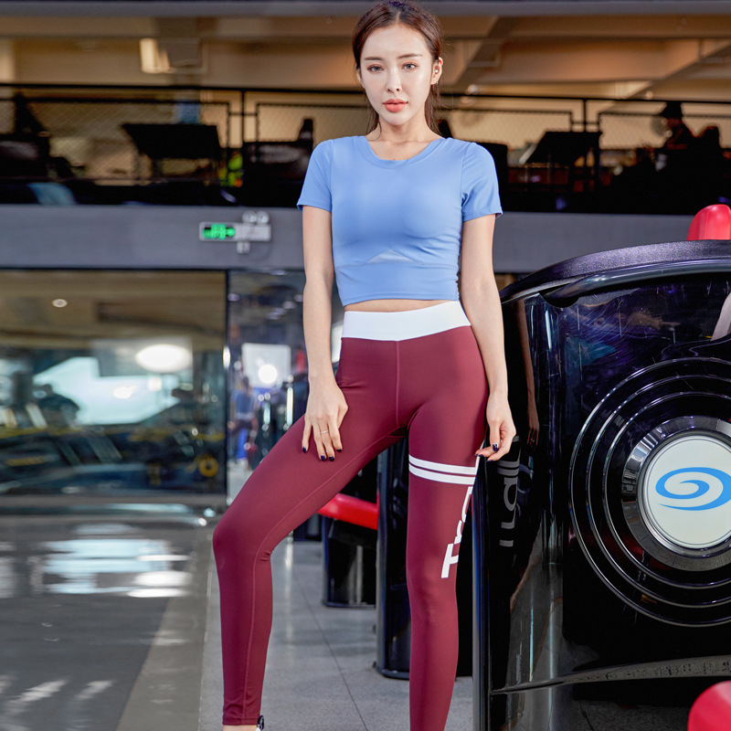 Short sleeve quick drying high waist hip lifting Yoga Pants women's two-piece suit