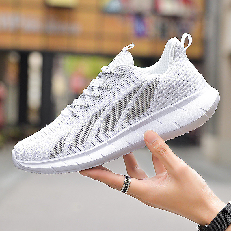 New mesh comfortable thick bottom low top lace up sports and leisure shoes in autumn